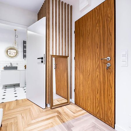 Luksusowy Apartament Blisko Centrum, Parking W Garazu Podziemnym Warschau Exterior foto